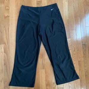 Black Nike Capri Leggings